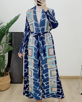 Pleated long motif cardigan