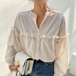 Blouse with ruffle