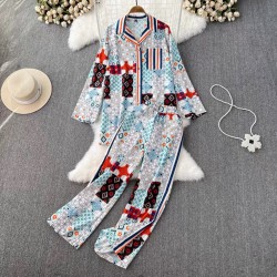 Mix motif blouse and pants set