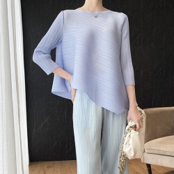 Pleated asymmetrical blouse