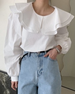 Oversized collar blouse