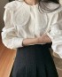 Lace collar button blouse