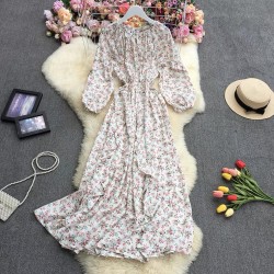 Floral dress with ruffle