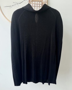 Pleated collar cape