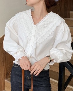 Lace trim blouse