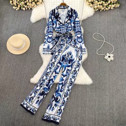 Reflection motif blazer and pants set