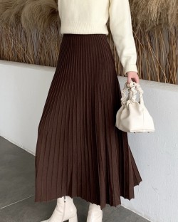 Basic knit skirt