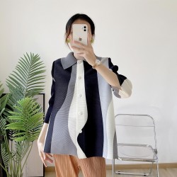 Pleated  colorblock button blouse