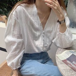 Lace trim neckline blouse