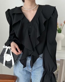 Short ruffle button blouse