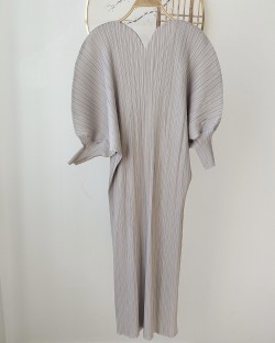 Pleated puff sleeve dress