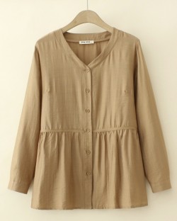 LM+ V-neck button blouse