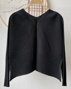 Pleated open cardigan