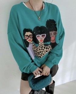 Graffiti face motif pullover