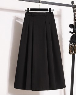 LM+ pleat skirt