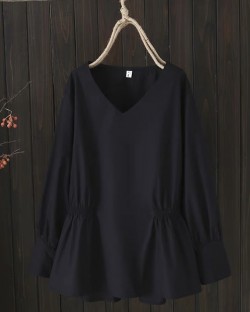 LM+ V-neck blouse