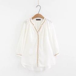 LM+ Embroidery Blouse