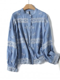 Embroidery motif denim blouse