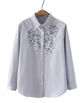 LM+ Floral embroidered blouse