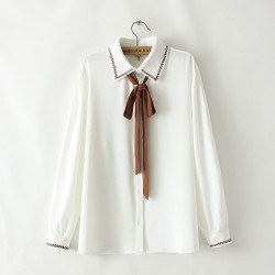 LM+ Embroidered Collar Blouse