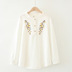 LM+ Floral Embroidered Blouse e1