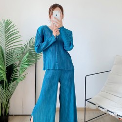 Pleated Candy color blouse and pants set