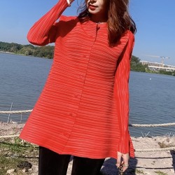 Long pleated blouse