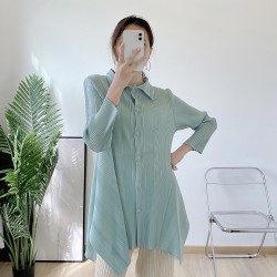 Pleated long button blouse