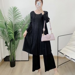 Pleated long tunic and pants set