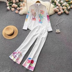 Graffiti motif blouse and pants set