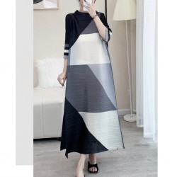 Pleated long geometric dress