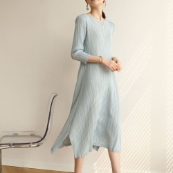 Pleated  dress with side slit